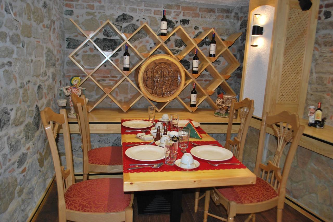 Hotel Vila Sigal Korcza Zewnętrze zdjęcie
